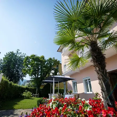 Auguste Hotel 2*