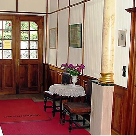 Hotel Auguste 2*