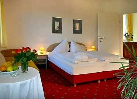 Auguste Hotel