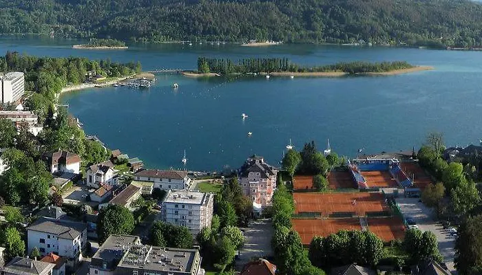 酒店 Auguste Pörtschach am Wörthersee